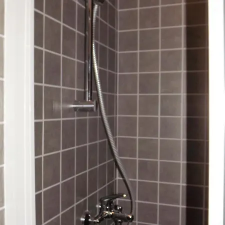 Apartman 4 *